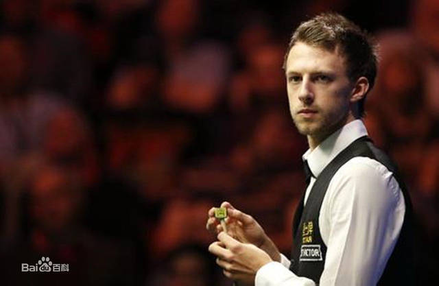 在接受采访 在接受采访