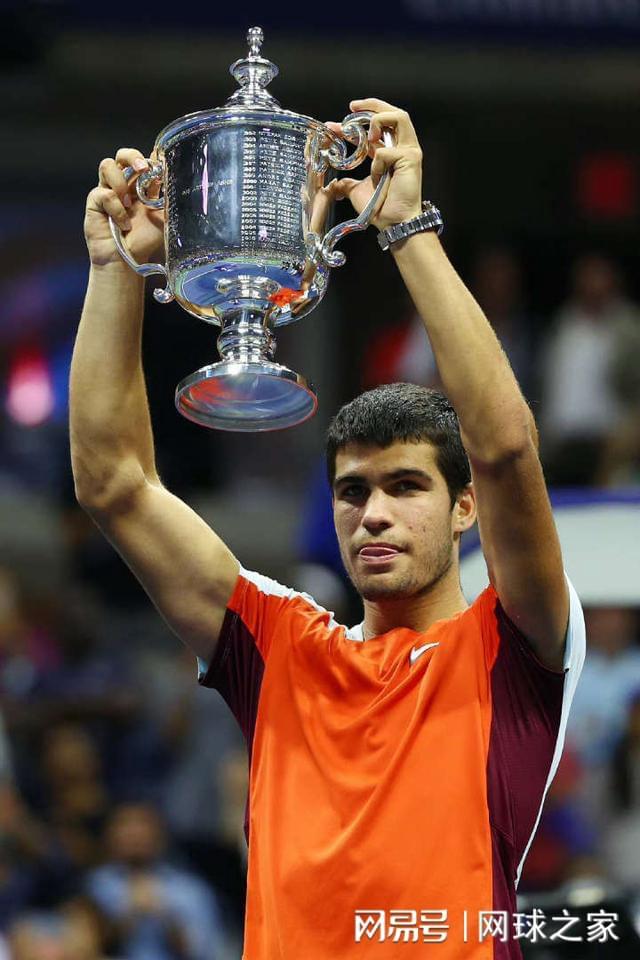 开幕之际 开幕之际