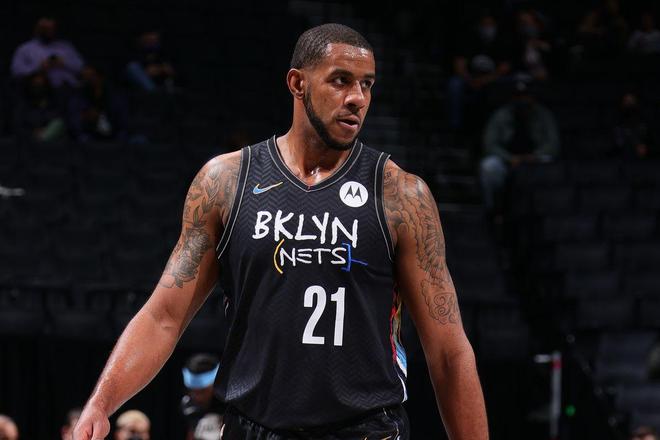 他的年薪不 他的年薪不