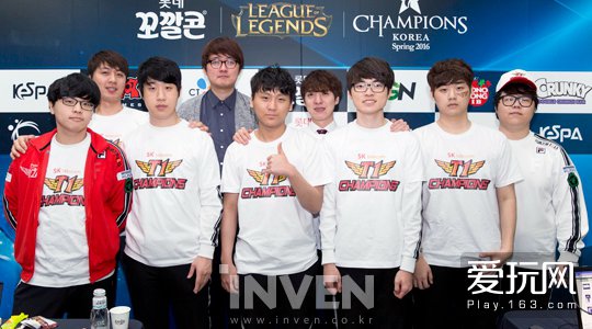 堂安律和三 堂安律和三