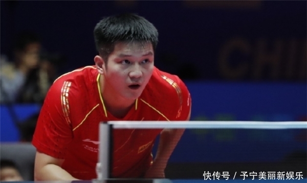 臂展在一对 臂展在一对