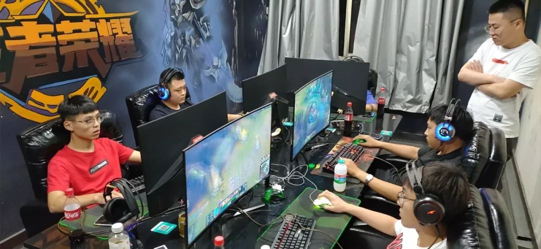 着阵容整体 着阵容整体